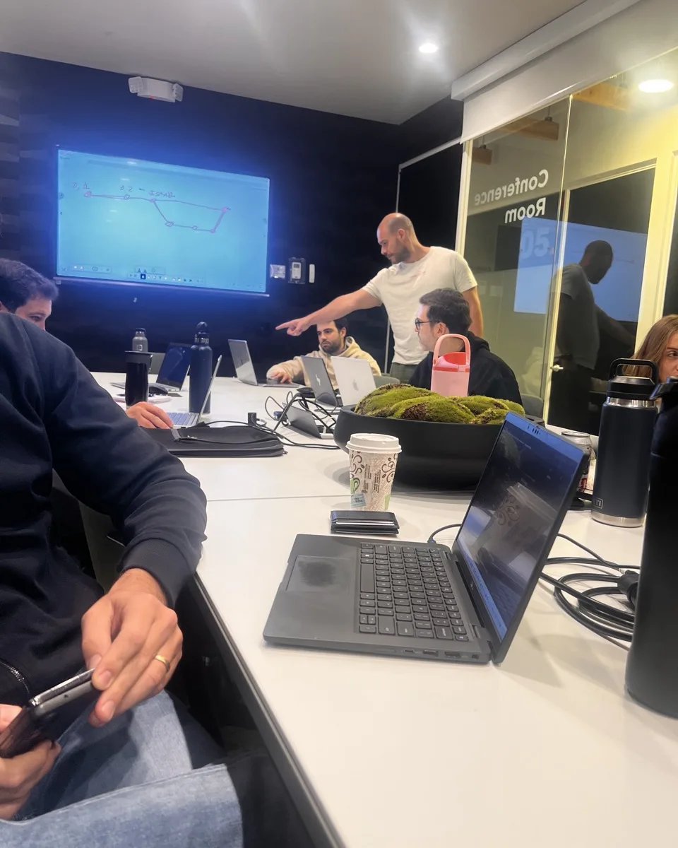 Rubén teaching an in-person workshop (photo 2 of 5)
