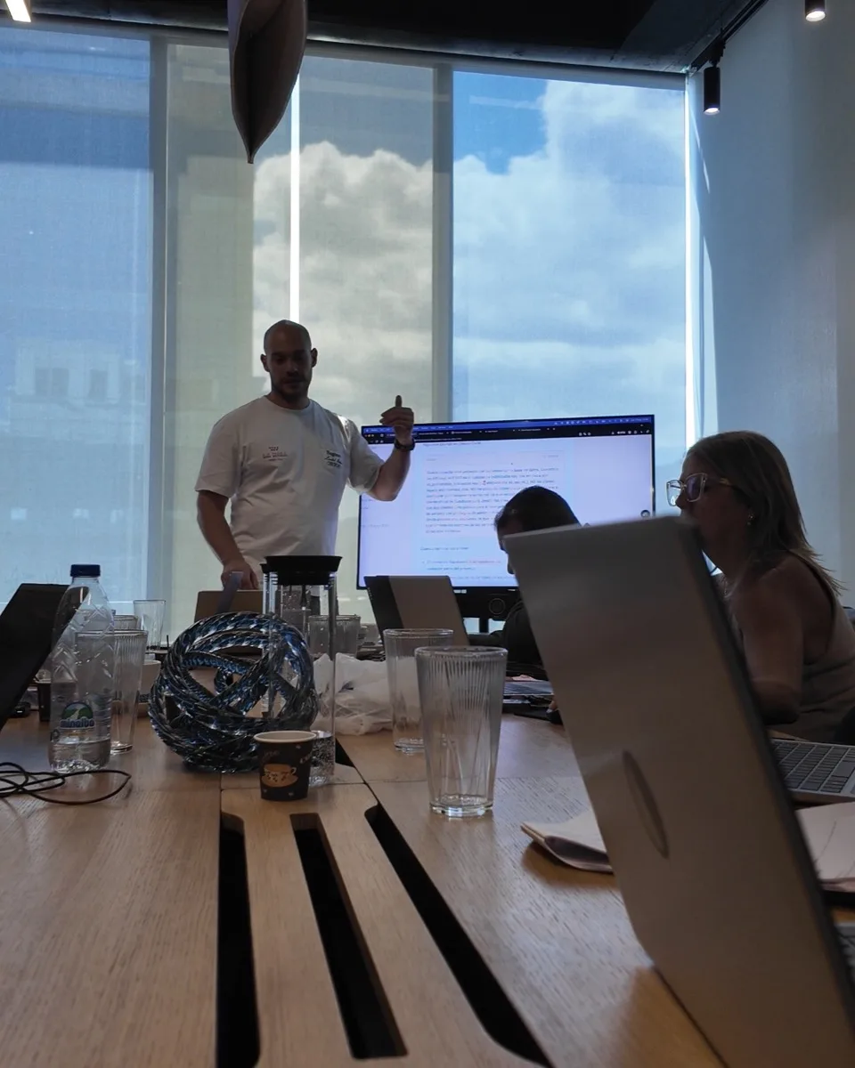 Rubén teaching an in-person workshop (photo 5 of 5)